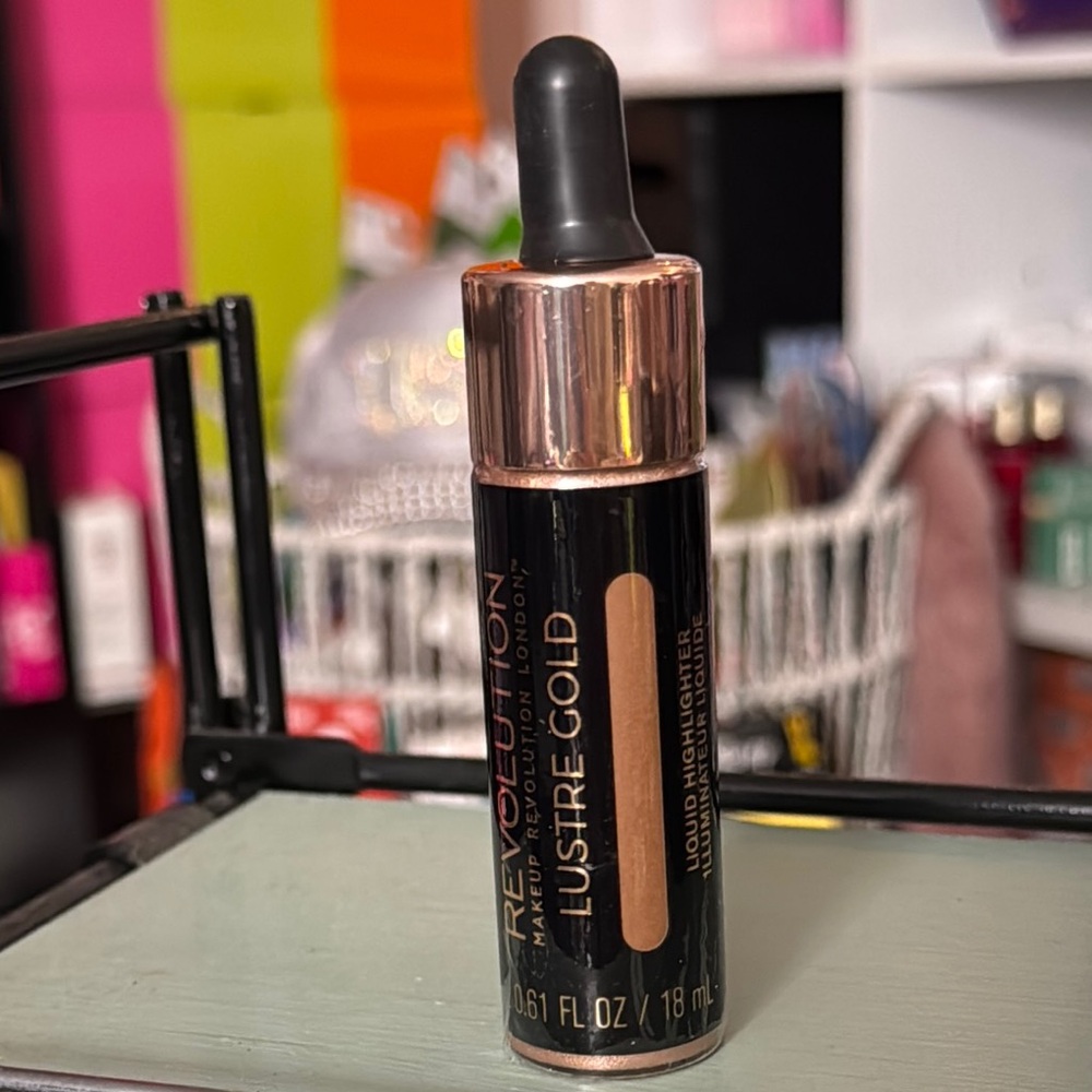 Revolution Lustre Gold Liquid Highlighter